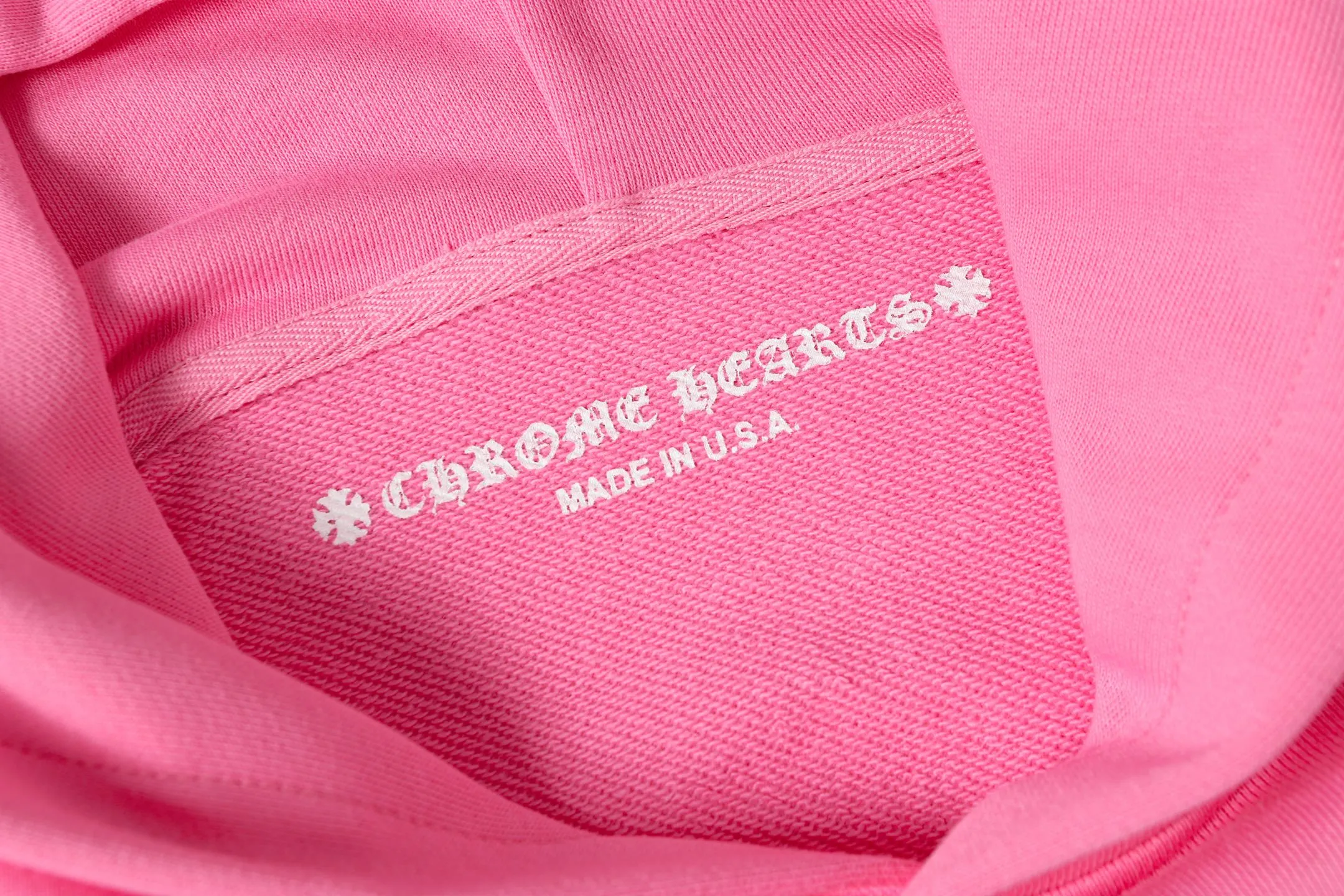 P240 3193 cross-border running quantity model, please do not place an order if you pursue quality - Chrome Hearts/Chrome Hearts colorful Sanskrit horseshoe phantom print hooded sweatshirt - High weight, high density and high quality, soft, delicate and skin-friendly wool, soft and silky to the touch, excellent warmth and skin-friendly properties - Custom-woven and custom-dyed, no color difference, no matter the fabric or workmanship details, it beats the ordinary version on the market - Hardware zipper accessories are all customized, full of details -Colour: pink -Size: S M L XL